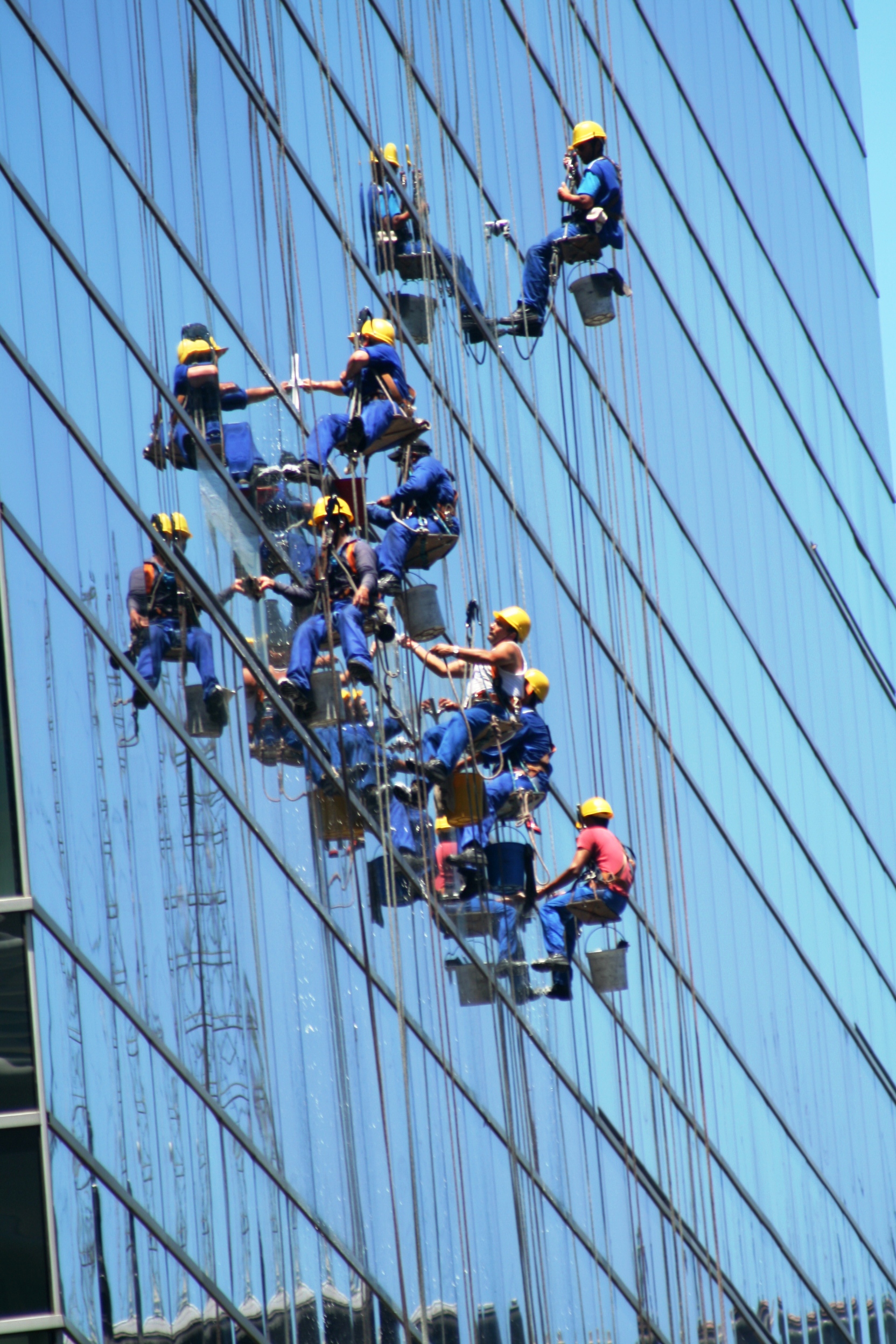 skyscraper-cleaners-2-1446883.jpg